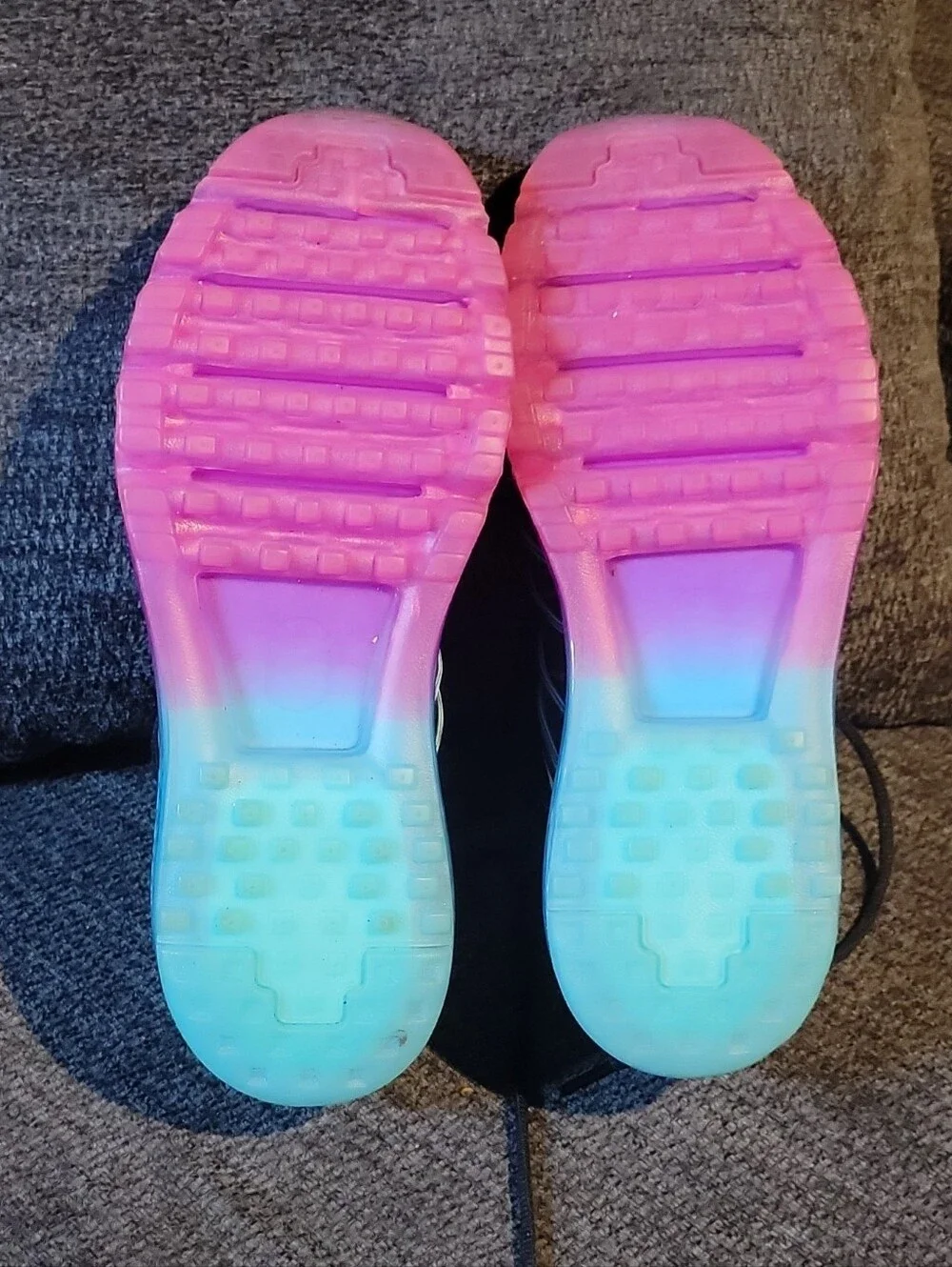 Nike Women's Air Max 2015 Sneakers Shoe Size 9 - Picture 4 of 10